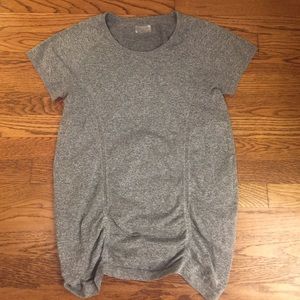 EUC Athleta Workout Top - Gray - Size XL