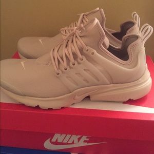 Nike- Presto Sneakers