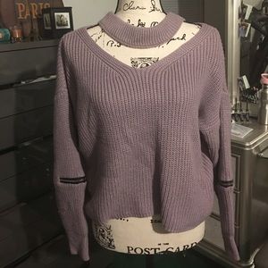 Long Sleeve Shirt with build in choker!