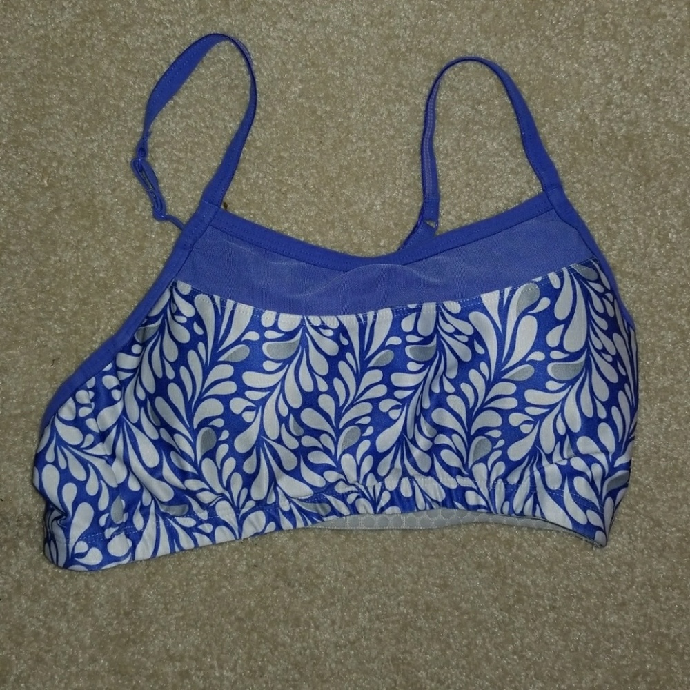 Moving comfort high impact sports bra