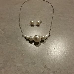 Pearl necklace and earring set