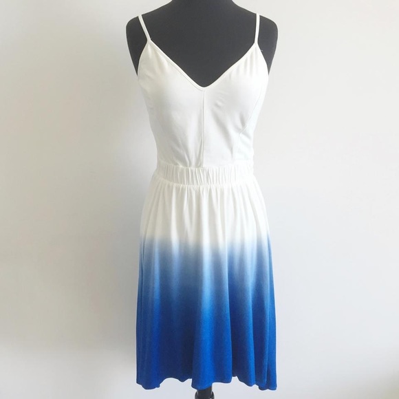 ✨sold✨ bebe • hi lo blue ombre open back dress - Picture 2 of 7