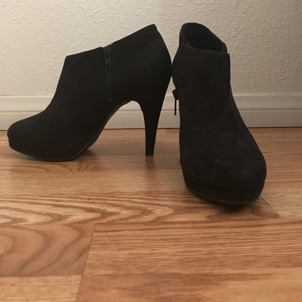 Black booties!