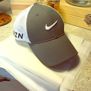 NikeGolf Fitted Hat