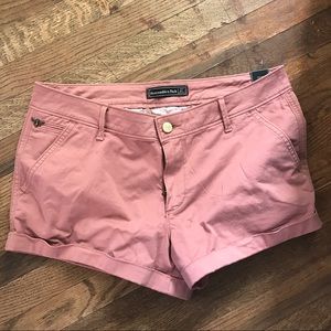 Abercrombie & Fitch Rose colored shorts 😍