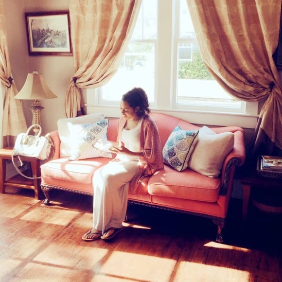 Hi! My name is Nichole ☺️🌴 - Picture 7 of 8