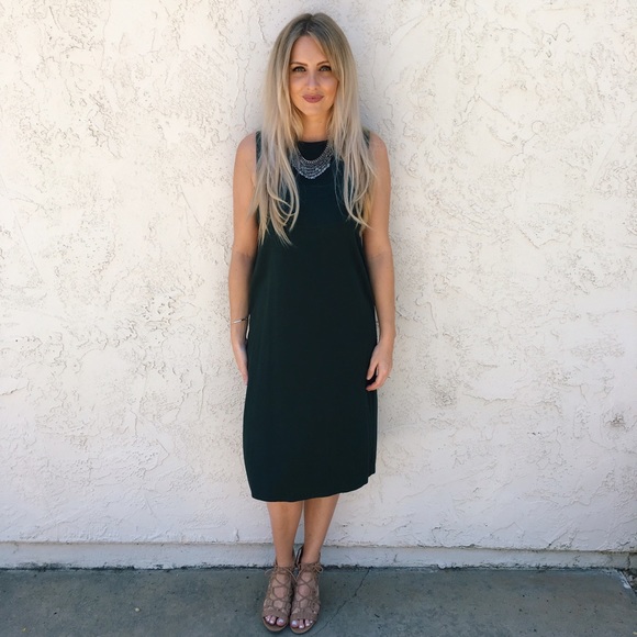 Forever 21 Dresses & Skirts - Forest Green Shift Dress