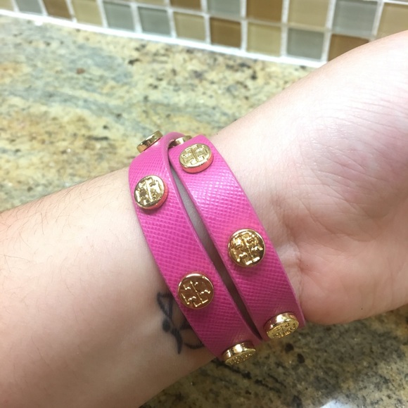 Tory burch double wrap logo stud bracelet (SOLD) - Picture 3 of 5