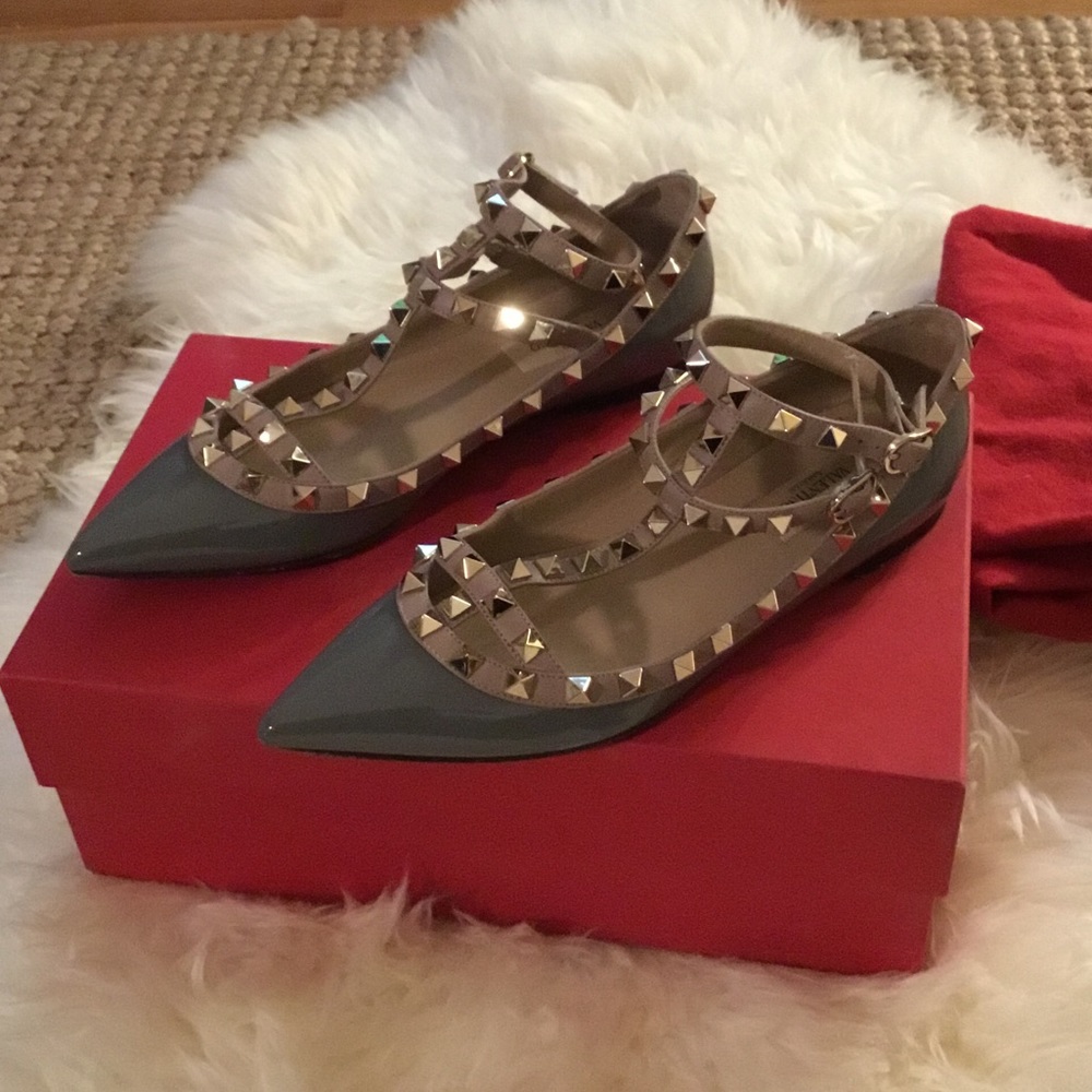 Valentino gray patent ltd. edition rock stud flats - Picture 3 of 3