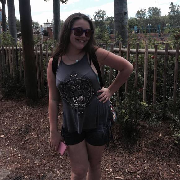 Meet your Posher, Arianna - Picture 1 of 1
