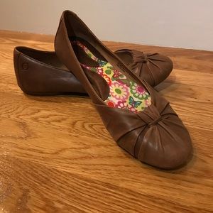 Brown leather ballet flats
