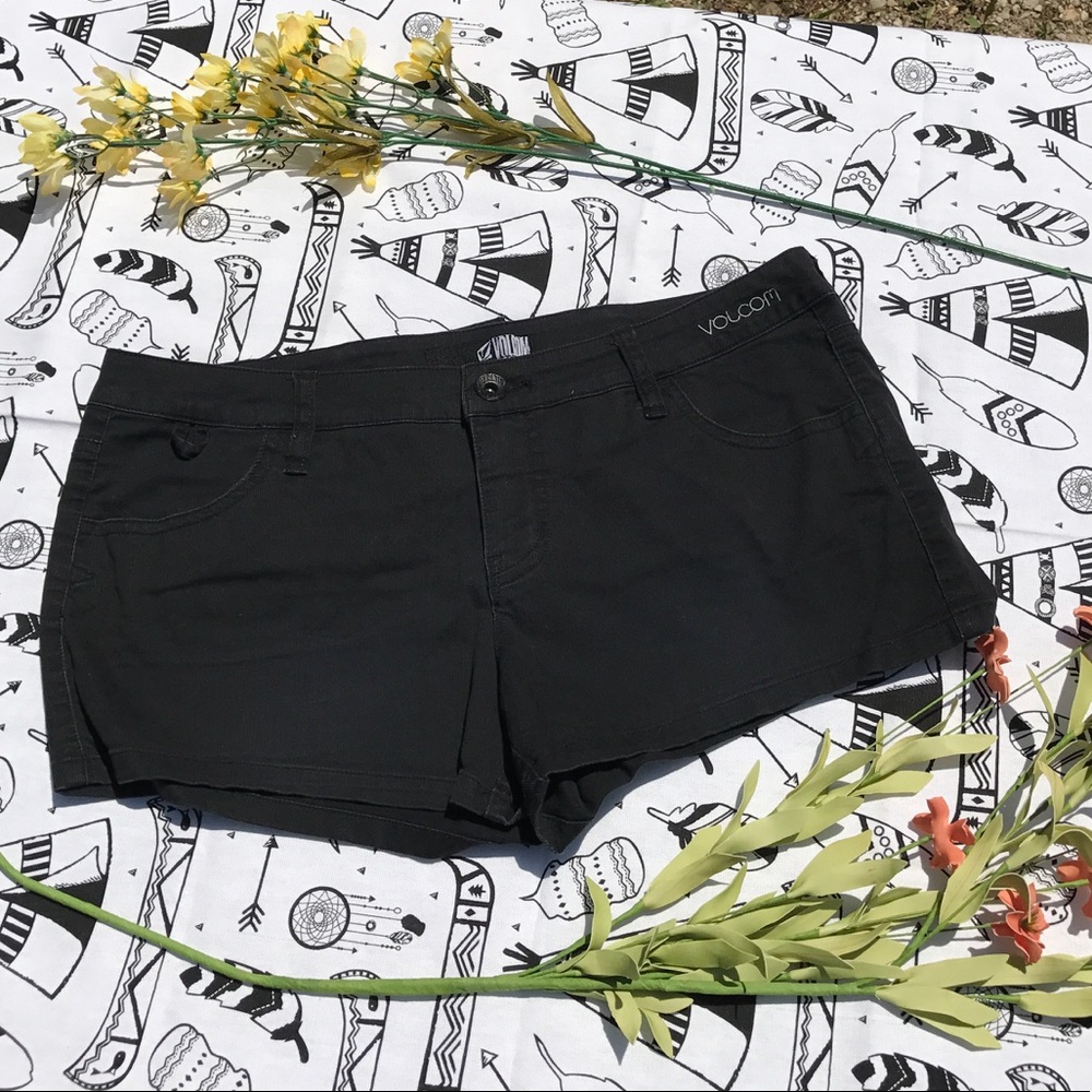 Cute Black Volcom Shorts