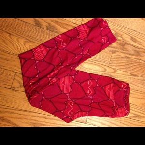 LuLaRoe OS Heart Leggings