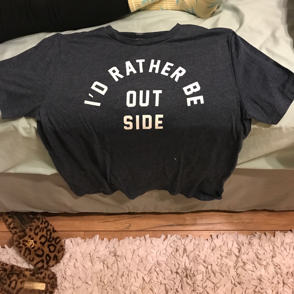 Old navy tee