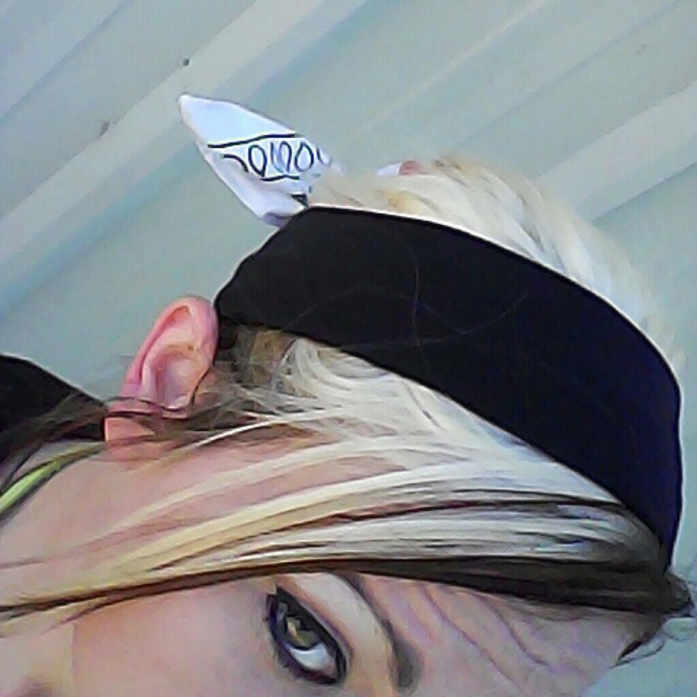 Meet your Posher, Crystyn