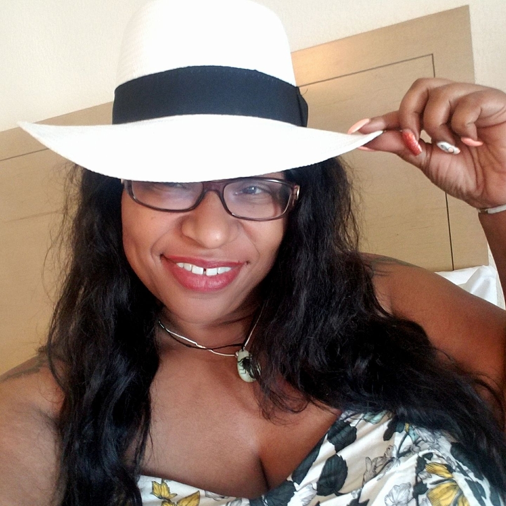 Meet your Posher, Tonia