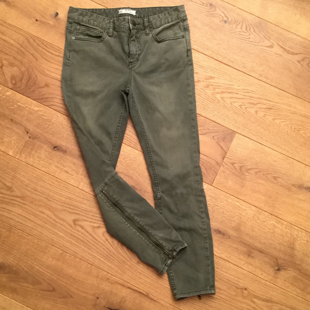 FREE PEOPLE EDGY ARMY GREEN JEANS SZ 28