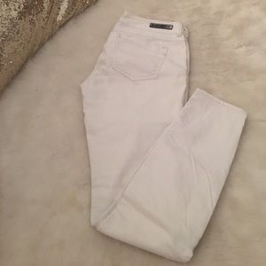 White denim leggings