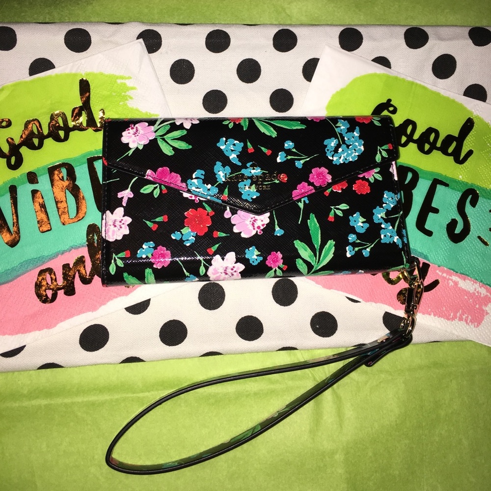 Kate ♠️ Spade wristlet phone case unused & new