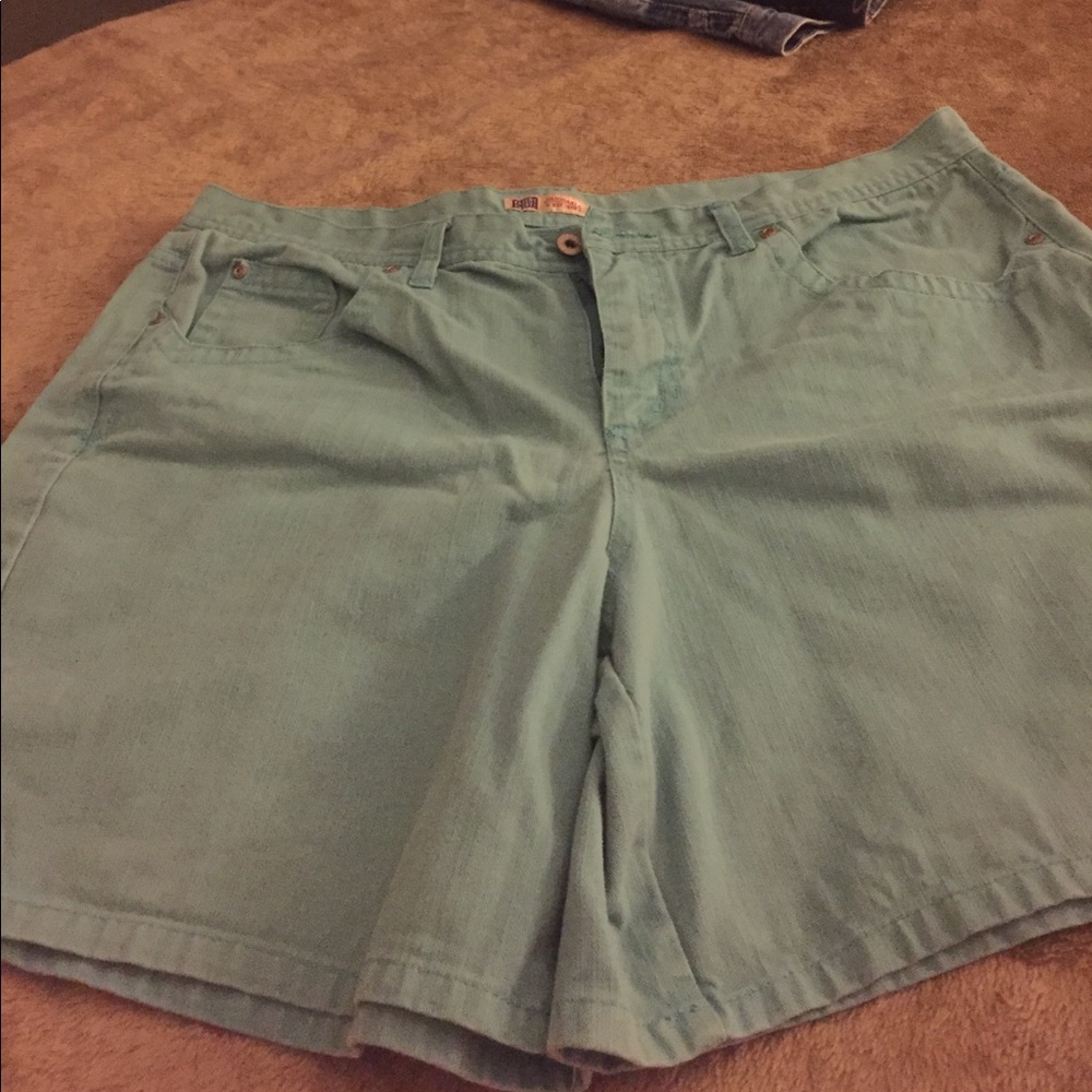 Great shorts no flaws!