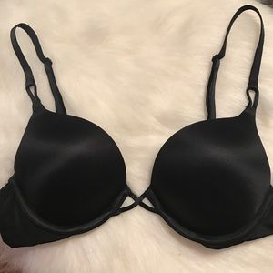 💥Flash sale!💥 VS 32A Black Bombshell bra