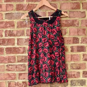 🌸 Free People Rose and Lace Top