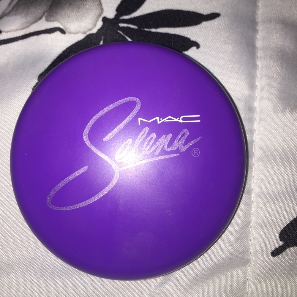 MAC X SELENA