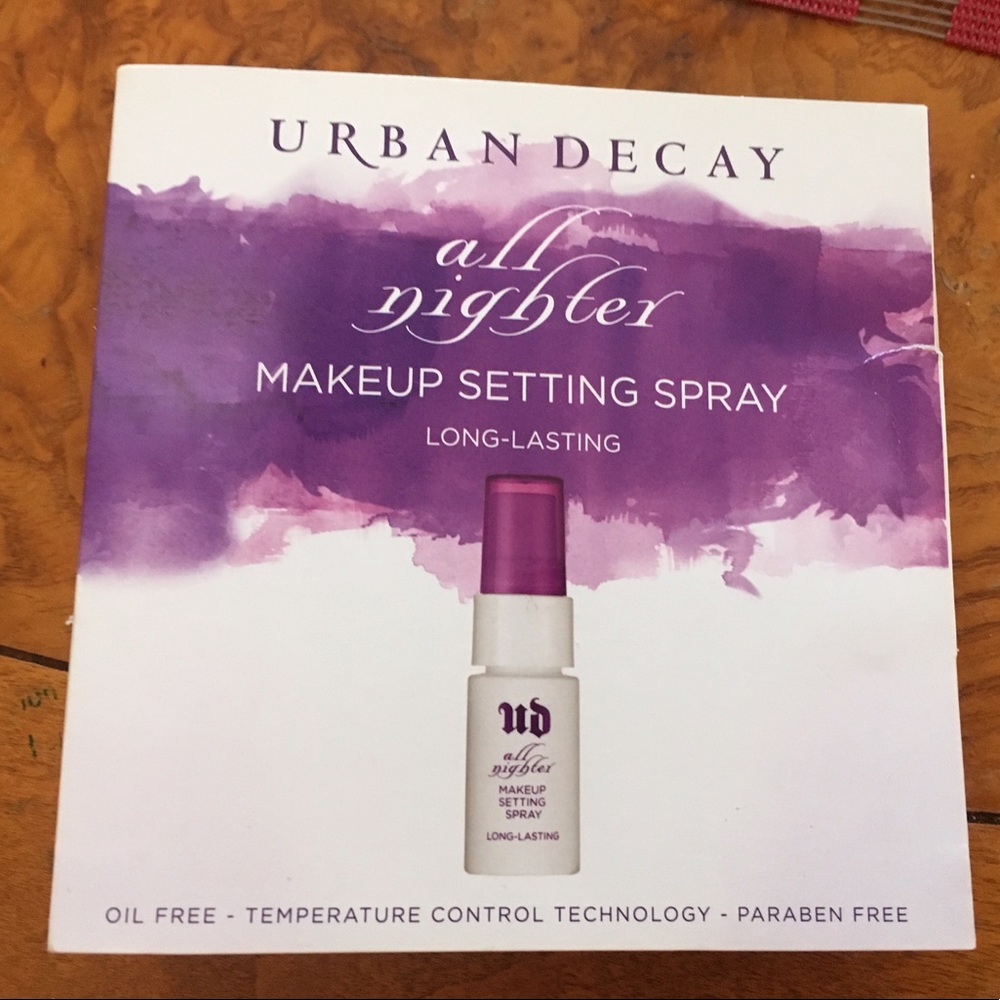🆕 Urban Decay All Nighter Makeup Setting Spray ✨