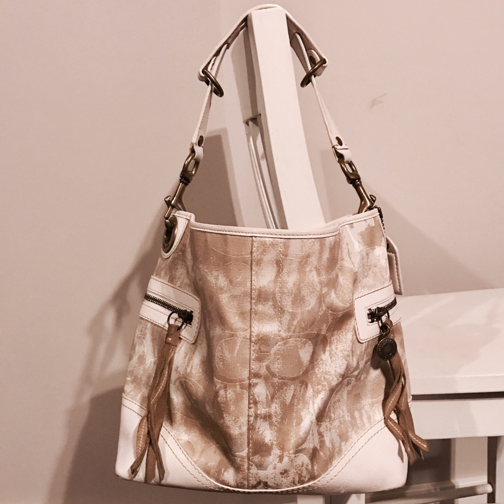 🚨SALE🚨Coach Signature Hobo Bag