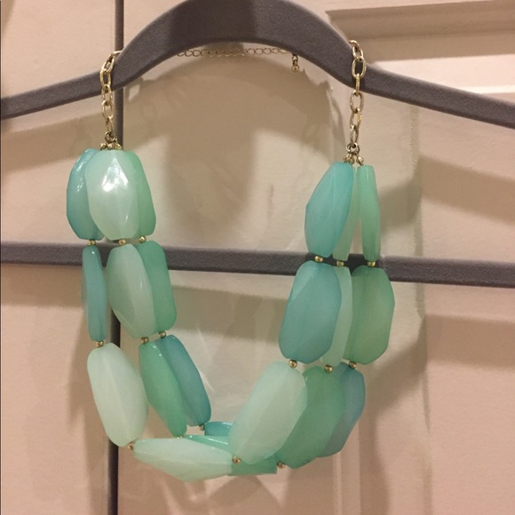 Sea foam necklace - Picture 2 of 2