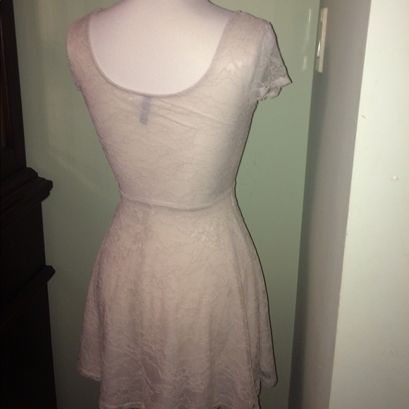 Divided by H&M Ivory Lace Skater Dress - Picture 2 of 5
