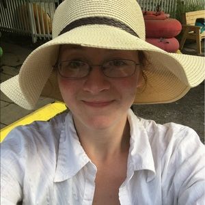 Meet your Posher, Sara