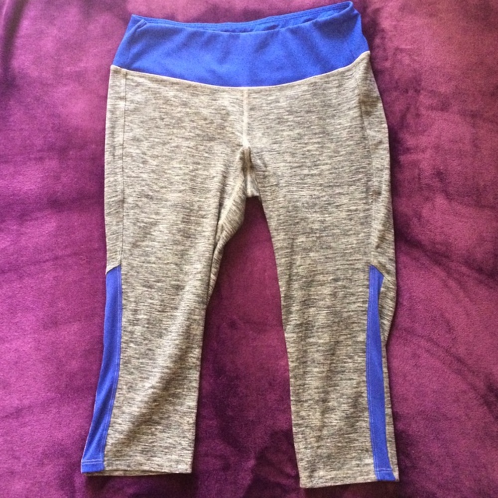 💋Yoga Workout Pants Capris LIKE NEW! ❤💋