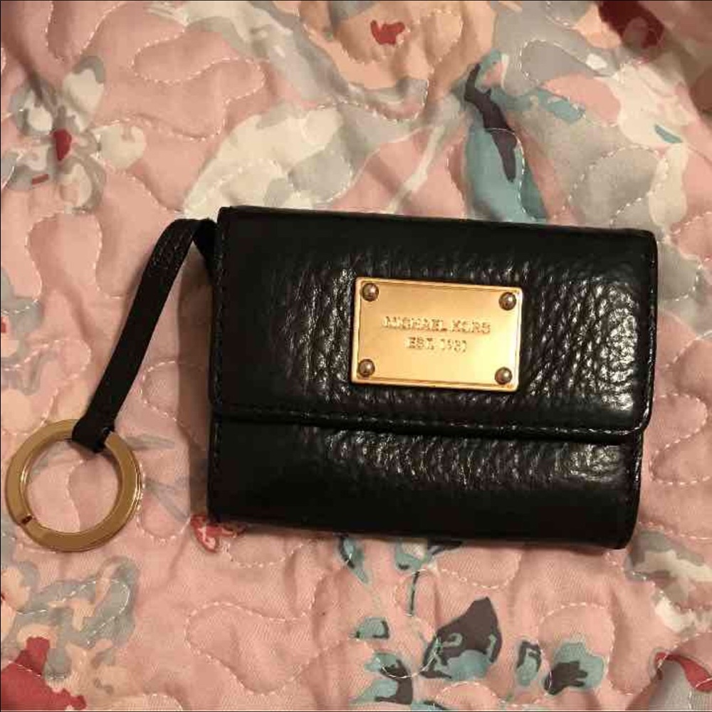 ❌SOLD❌ Michael Kors card/key holder