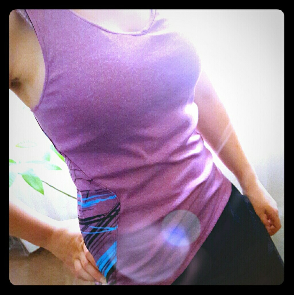 Pearl Izumi purple tank