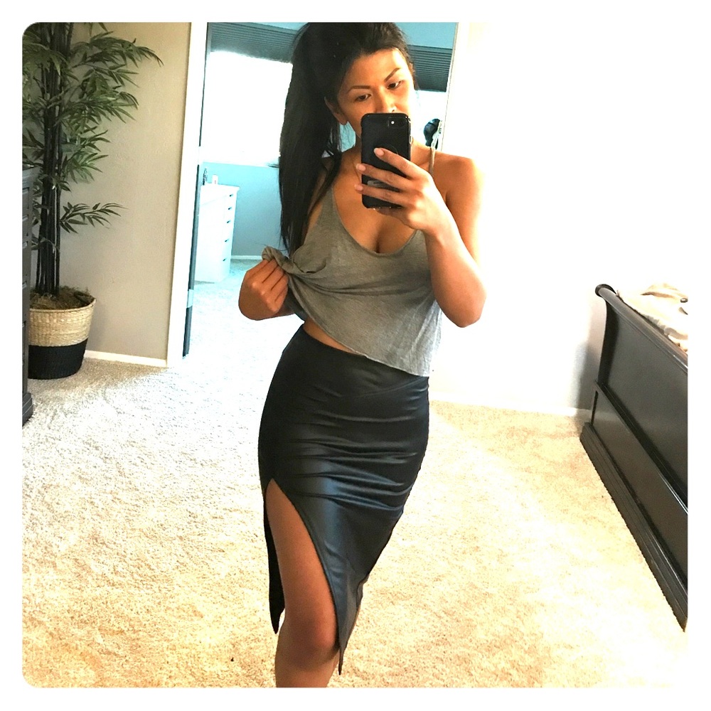 Pleather black sexy skirt high slit