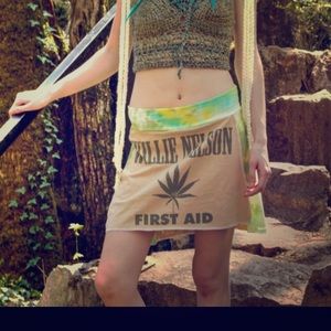 Willie Nelson skirt!!