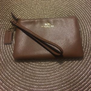 Camel Coach Wristlet