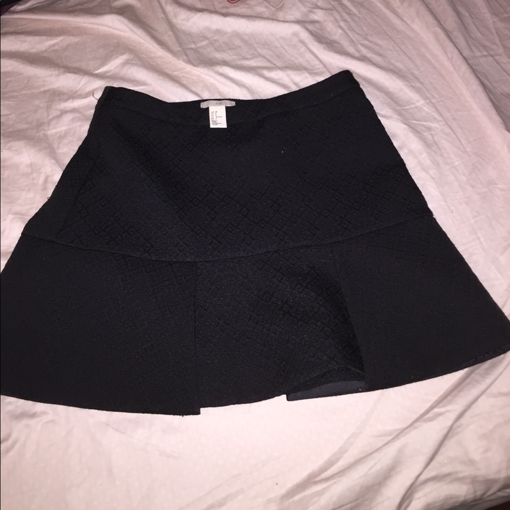 Black pleated skirt