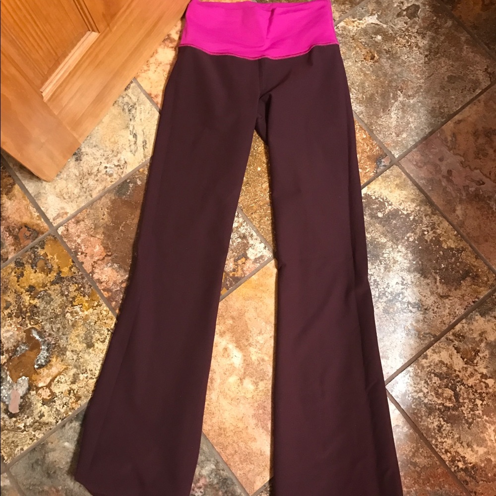 Lululemon reversible workout pants