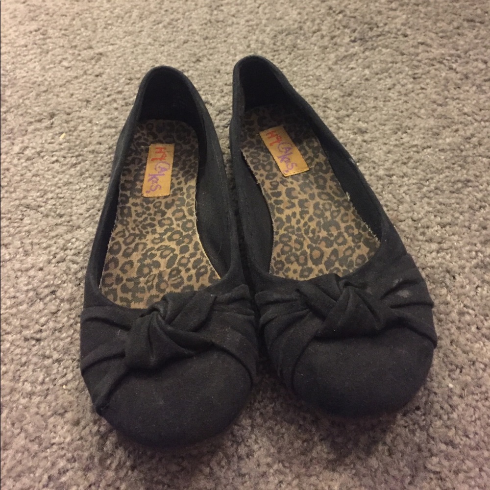 Black flats