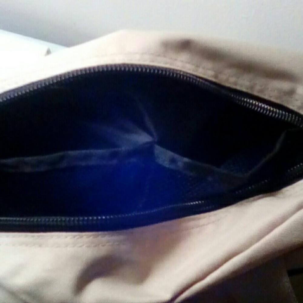 Everest medical style bag-new w/o tags - Picture 5 of 8