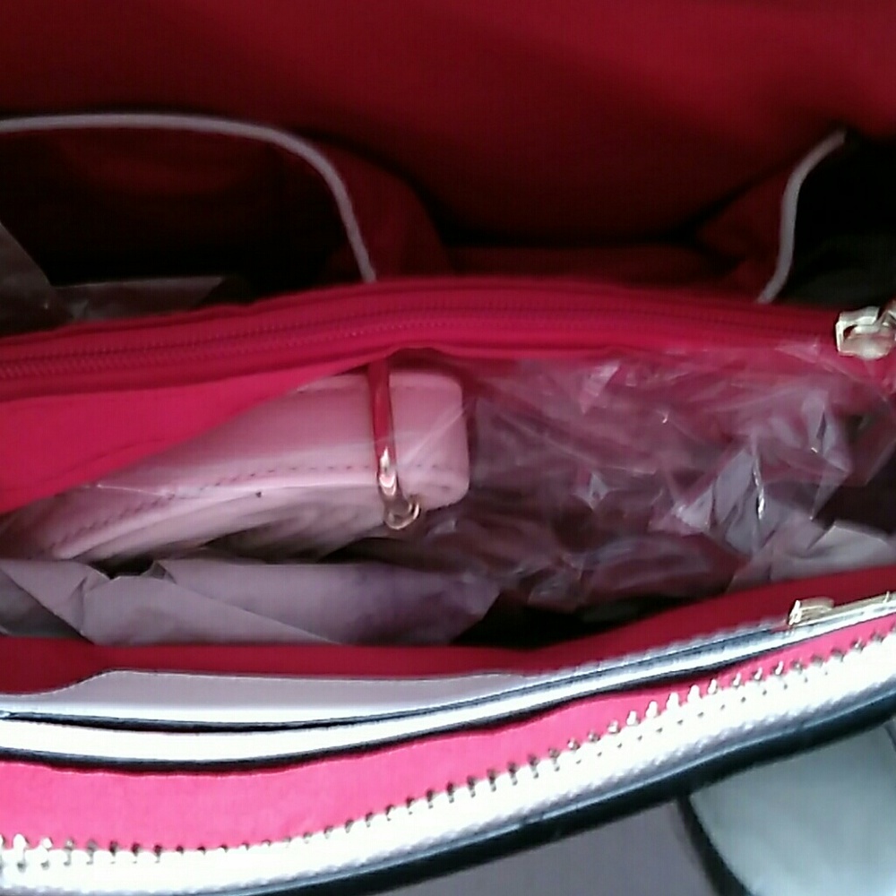 Purse - Picture 4 of 4