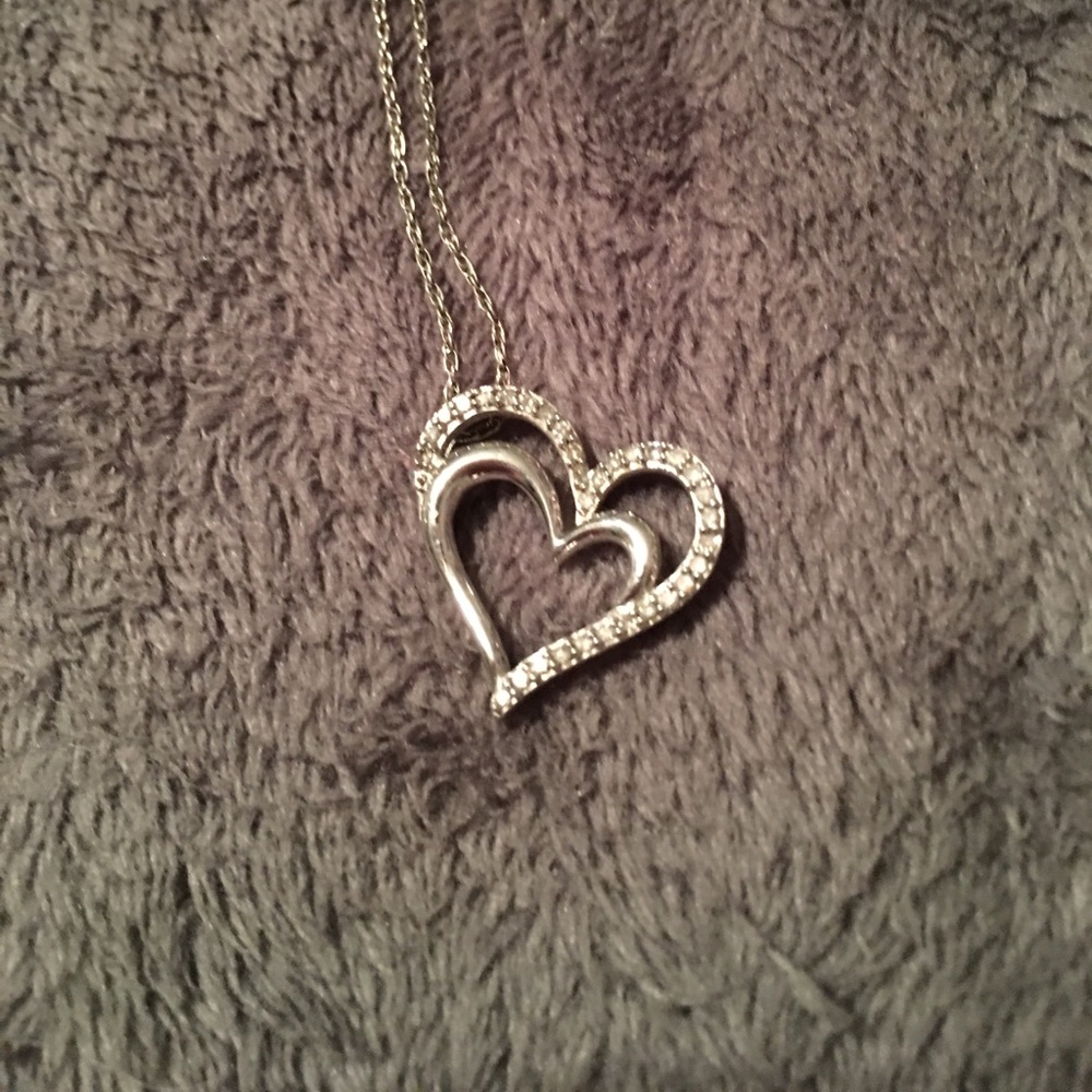 Diamond Heart 1/4 ct tw Round-cut Ster. Sil. - Picture 2 of 2