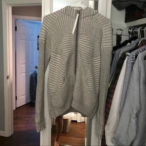 Like New Lululemon zip sweater size 8