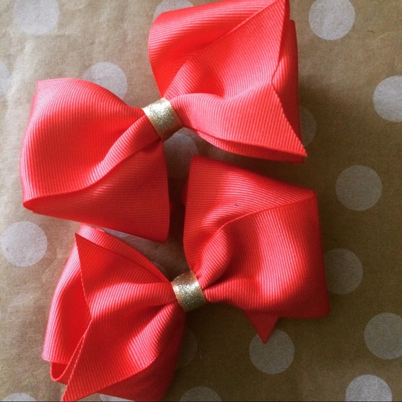 Girls hair accessories - Picture 1 of 1