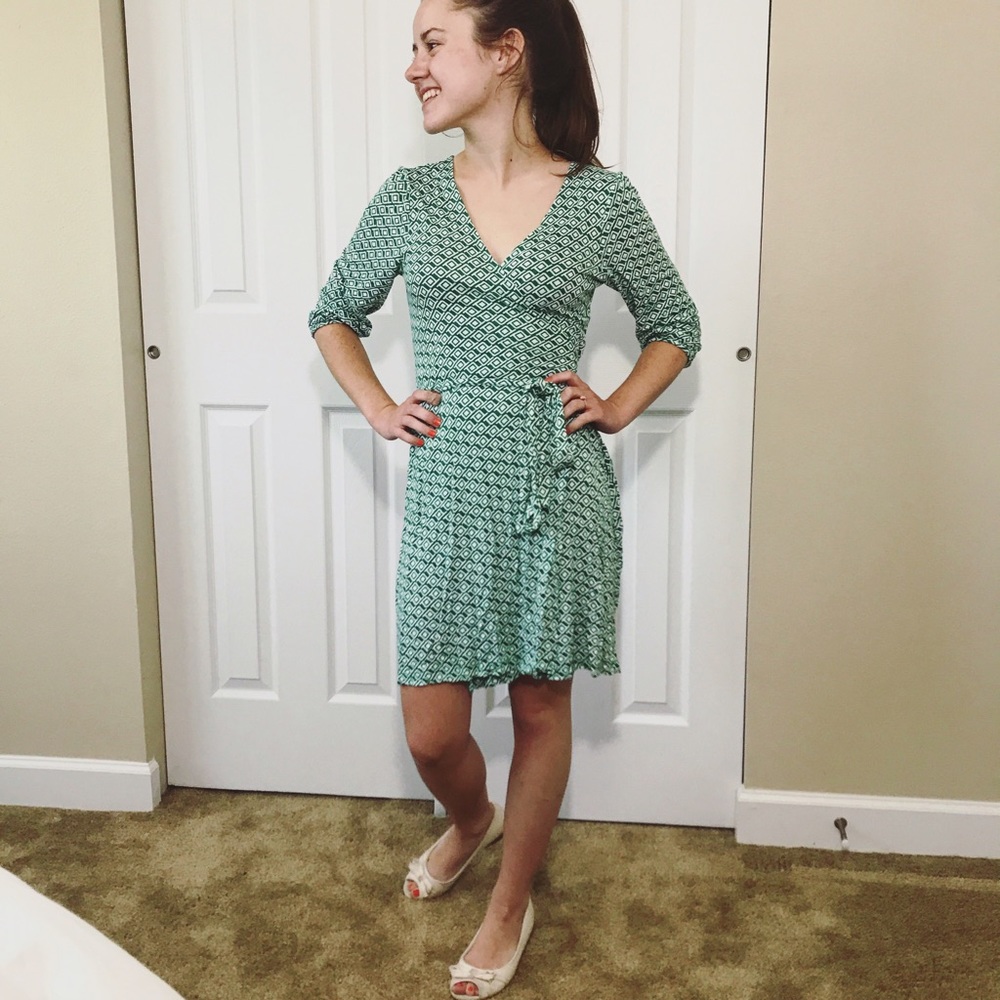 Old Navy Wrap Dress XS Geometric Pattern
