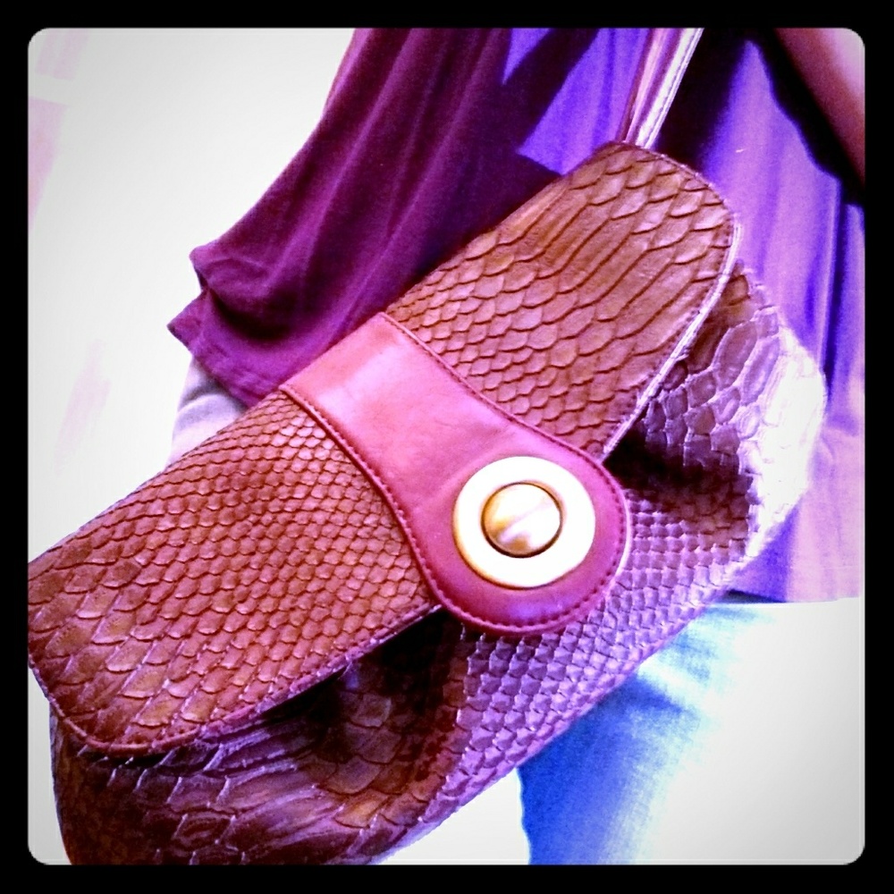 Clutch purse