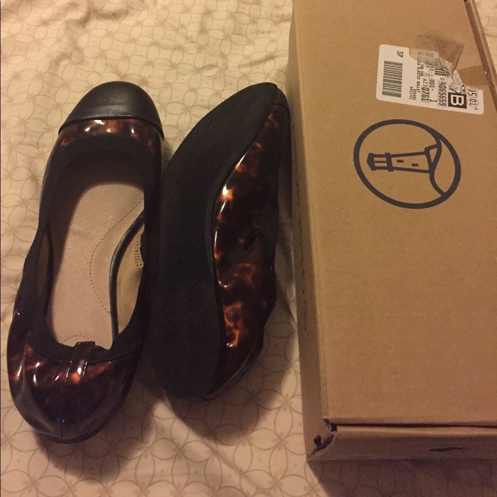 Lands End Size 11 Ballet Flats!