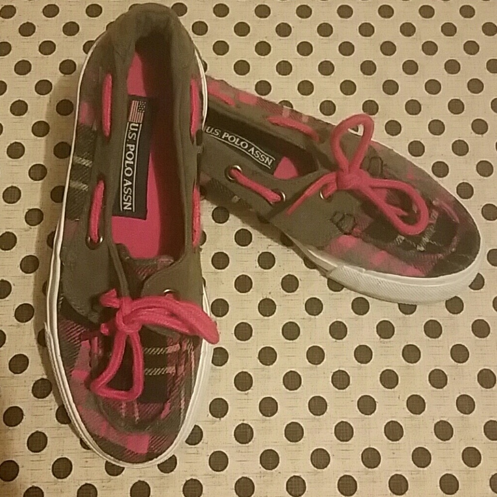 Girls Polo slip ons